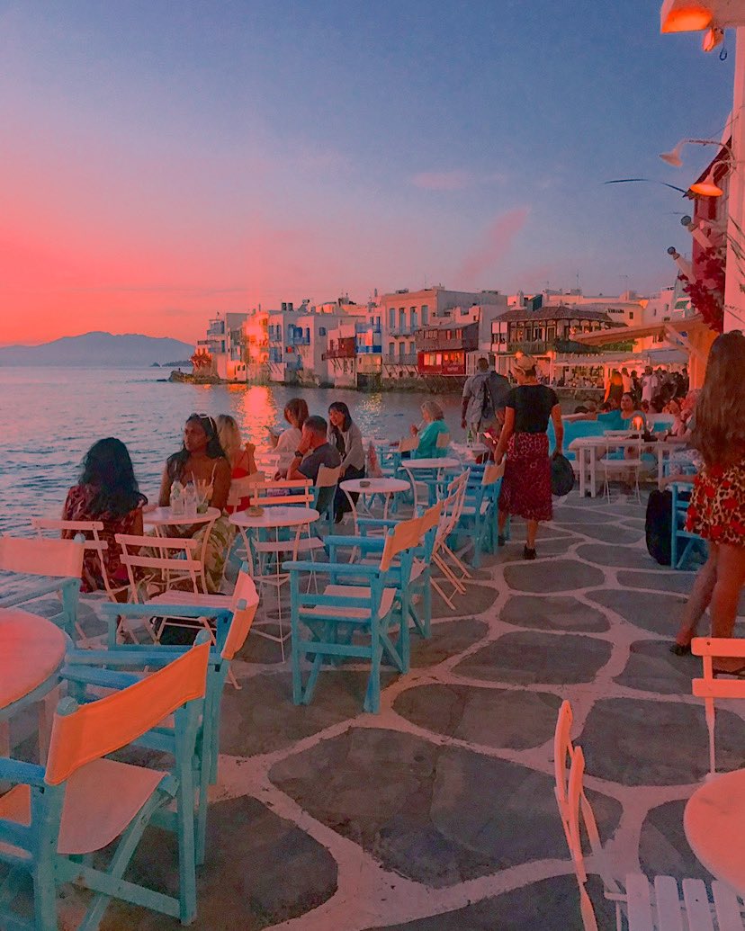 npsideris's tweet photo. Dusk in Little Venice, Mýkonos, Greece https://t.co/eiQnrzqMGV