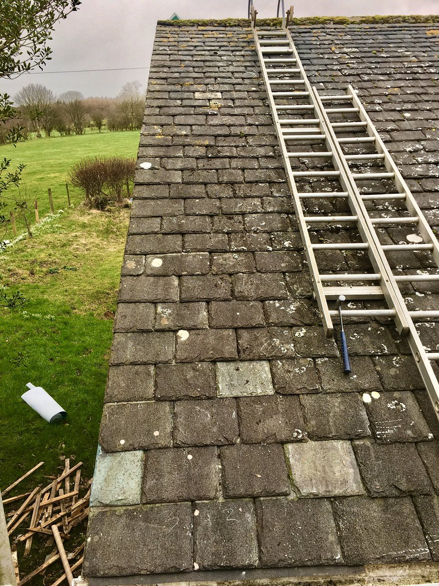 Gable end stripped out. New felt and battens and asbestolux strips as required. Gables bedded up &amp; re-slated ready for pointing.
#Roofing #Roofer #FRS #Slate #roofingslate