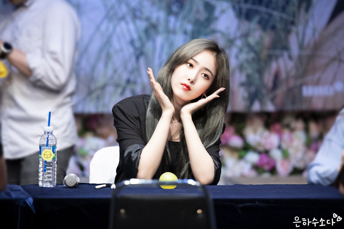 MilkywaySoda116's tweet photo. #FEVER_SEASON #열대야 #Fever #신촌
#Fever6thWin #GFRIEND59thWin
2019.07.07 일요일
7th Mini Album
'Fever Season'
신촌 팬사인회
신비 4pic
#여자친구 #GFRIEND #신비 #황은비
@GFRDofficial @GFRDofficialJP https://t.co/dZOQRksuoG