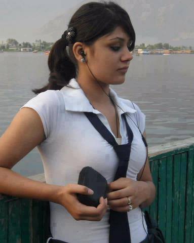 neha39148507's tweet photo. Hello friends, I want a true friend for a relationship. any single available. click link https://t.co/B7QjNesYGO to know about me. #girlsofchandigarh #sexygirls #GirlzTalkZa #callgirlchandigarh #Chandigarhescorts #chandigarhmistress https://t.co/wqlXkjKk3B