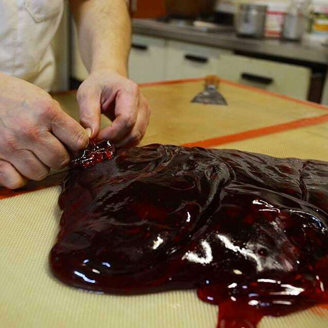 Està calentet 🤗 Donem forma als CARAMELS DE DIJOUS GRAS!!! 😋😋😋 #dijousgras
#merengues #cocallardons
#bondia dea de la pastisseria!
...
#carnestoltes #tradicions @carnestoltesvalls
ift.tt/2sEvbcD
calestaronges.com

#pastís #pastisser… ift.tt/2OpR7ji