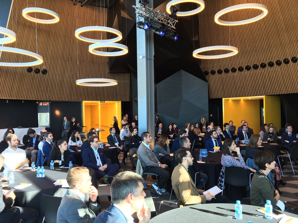 jaime_delbarrio's tweet photo. !Aforo completo! 🗓️ en nuestras oficinas de @EY_Spain Torre Azca 👉 en la jornada " #IA Confiable. Fronteras técnicas, éticas y legales", nuestros expertos abordan los retos jurídicos y #éticos de #IA #EYTrustedAI #DigitalEY ahora @SanzSaiz José Mª Lucía y @BlancaEscribano https://t.co/jW5XcEO01l
