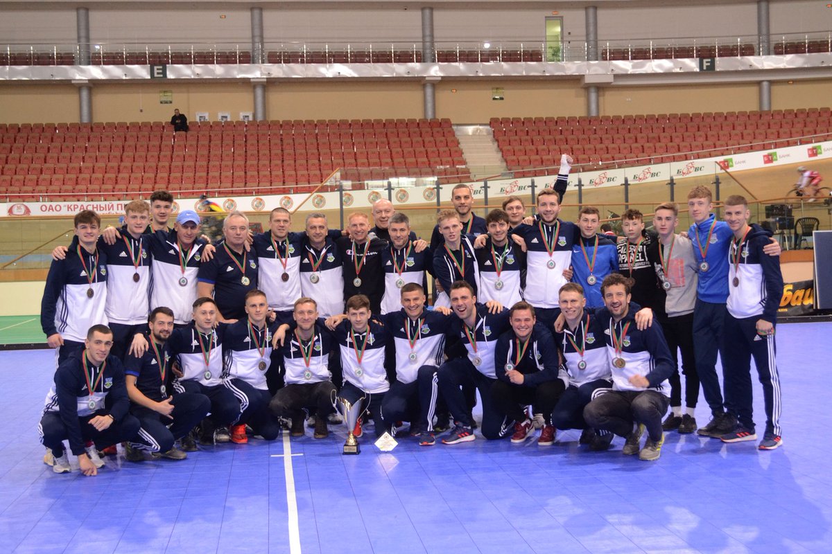 Золотые и бронзовые медали чемпионата Республики Беларусь по индорхоккею завоевал ХК "Минск". Лучшим бомбардиром чемпионата был признан Иван Лях. Поздравляем!