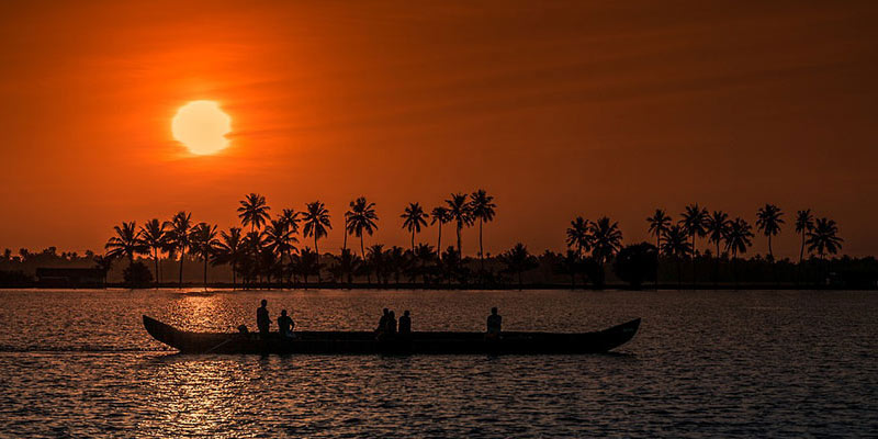 Top 15 Things To Do & See in Kerala  
trodly.com/blog/article/t…  
#topplaces #thingstodo #kerala #sunset