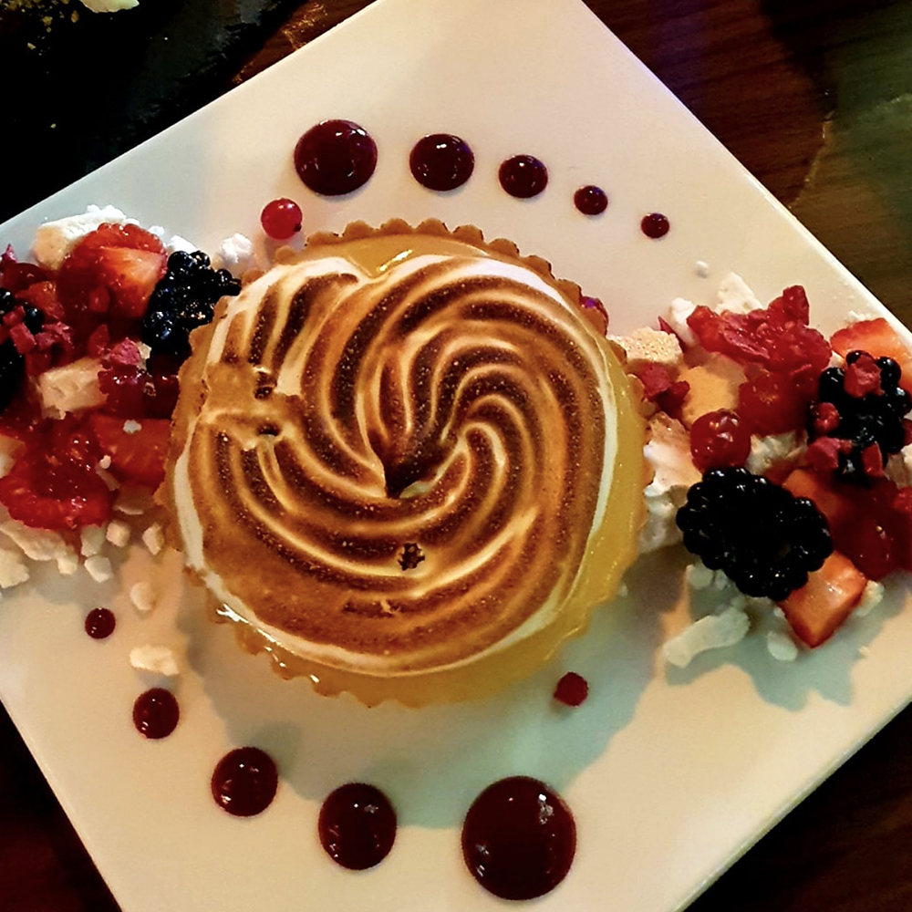 ParisBarandRes's tweet photo. Make sure you save room for dessert, they are too good to miss 🤩

Our personal favourite is this golden Citron Alaska tartlet. Lightly golden on top with a zesty lemon filling. Perfect for sharing...if you're feeling generous! 🍋

https://t.co/fCeoNEQ4gv https://t.co/JjMdRfwXfu