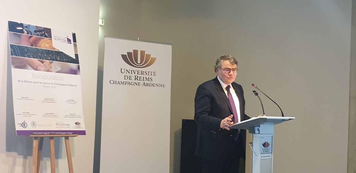 GuillaumeGelle's tweet photo. @AlainCadix "la devise d' @AcadTechnolog :
pour un progrès raisonné,choisi et partagé donne le lien immédiat que nous avons avec @Fondation_Lamap et les #MaisonPourLaScience".
"Nous serons à vos cotés en #ChampagneArdenne" !
Merci cher @AlainCadix au nom d'@universitereims. https://t.co/aDwN4vvATs