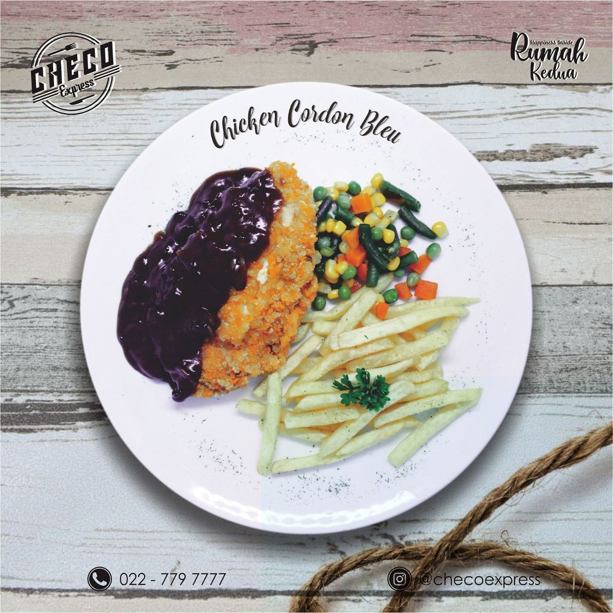Chiken Cordon Bleu⁣
⁣
Salah satu menu Checo's Signature yang difavoritkan oleh banyak costumer Checo😆⁣
⁣
Hidangan daging yang dililit keju, juga dilapisi tepung roti dan digoreng🤤⁣
⁣
So, jangan lupa dateng ke <a href="/rumahkedua/">rumah kedua</a> dan @checoeatandchil pesan menu yang satu ini😆⁣