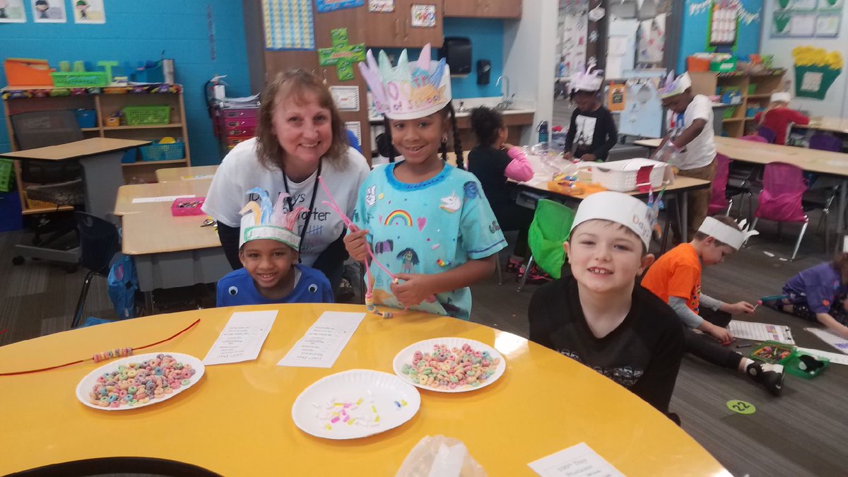 PRE First Grade tweet media