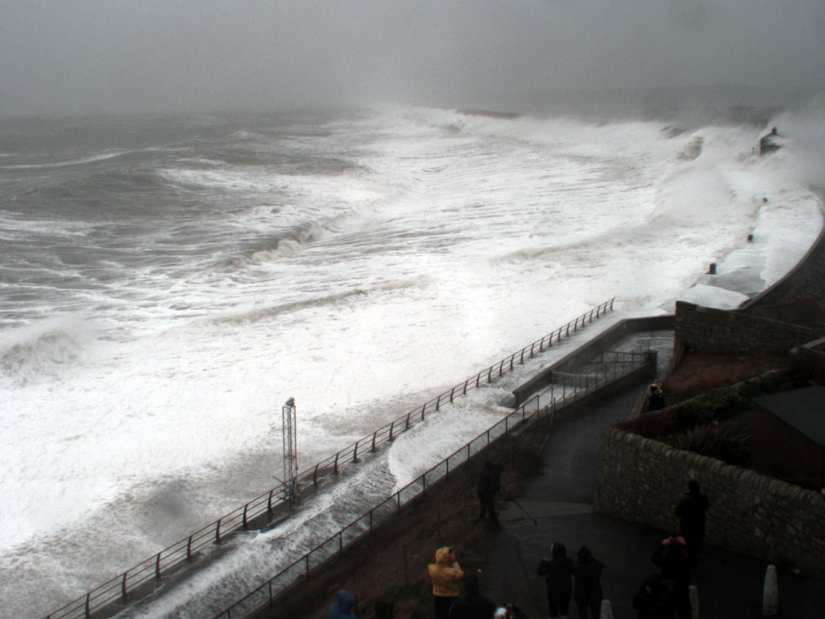 UoP_CPRG's tweet photo. #OnThisDay in 2014 we were busy measuring one of the biggest storms of the winter at #Chiswell #Chesil Lots of #coastalflooding #waveovertopping and #beachchange. This work continues to drive @pu_cprg &amp; @pu_cmar to understand the impacts such events have, and how we manage them. https://t.co/s5SdZ8hqea