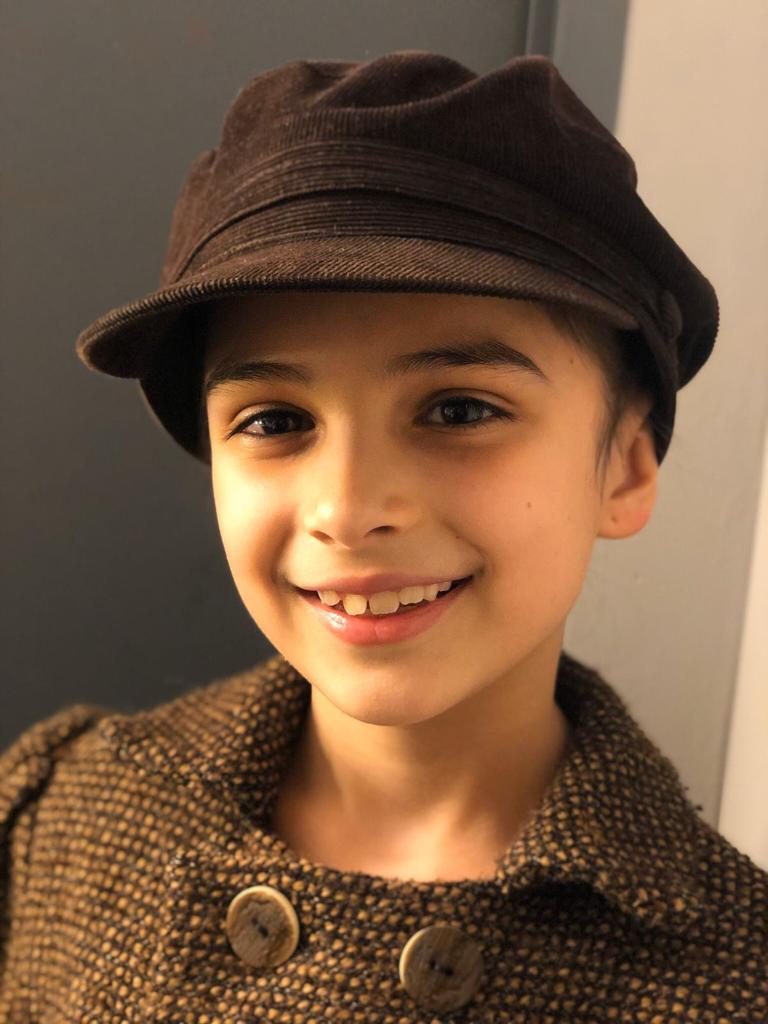 RastroAa's tweet photo. Enhorabuena a nuestra la joven estrella de Embajadores que hace el papel de  Anastasia en el teatro Coliseum de la Gran Vía. https://t.co/CNYVw6JQik