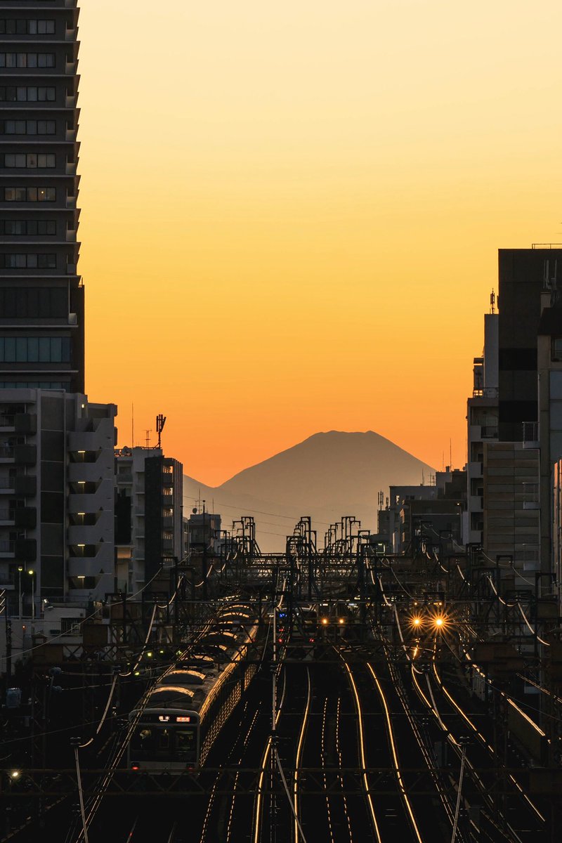 yasufumi_photo's tweet photo. Tokyo sunset .
久しぶりに綺麗な夕景見たいな。 https://t.co/r6EOrMJCvn