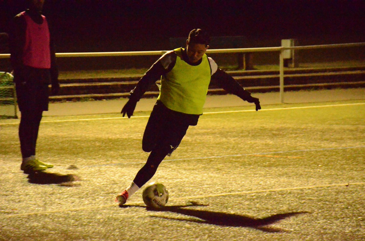 Fc Basara Mainz パート3 バサラマインツ マインツ ドイツ ドイツサッカー留学 ドイツサッカー サッカー留学 海外サッカー ドイツ留学 ドイツインターンシップ ドイツ語 サッカー トレーニング 写真 ミズノ バサラ T Co