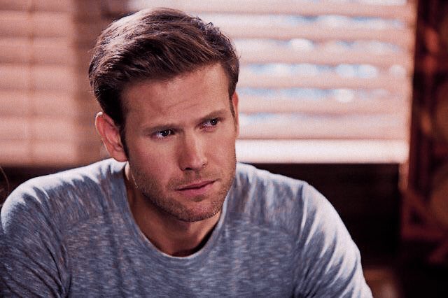 Alaric Saltzman Brasil