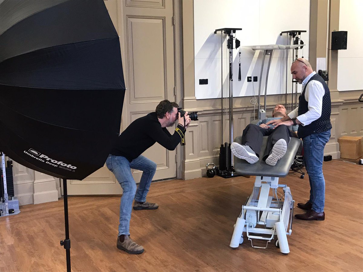 SpineJointNL's tweet photo. // Gevoelige plaat //
Vandaag werden er foto's gemaakt voor een te verschijnen artikel in het AD. Binnenkort overal te zien en we houden je hier uiteraard op de hoogte! https://t.co/GQX6aRJjNn