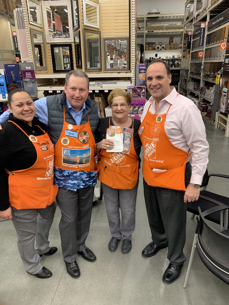 Thank You Lynn from Team 4614 for your hard work and dedication.  Great looking blind aisle