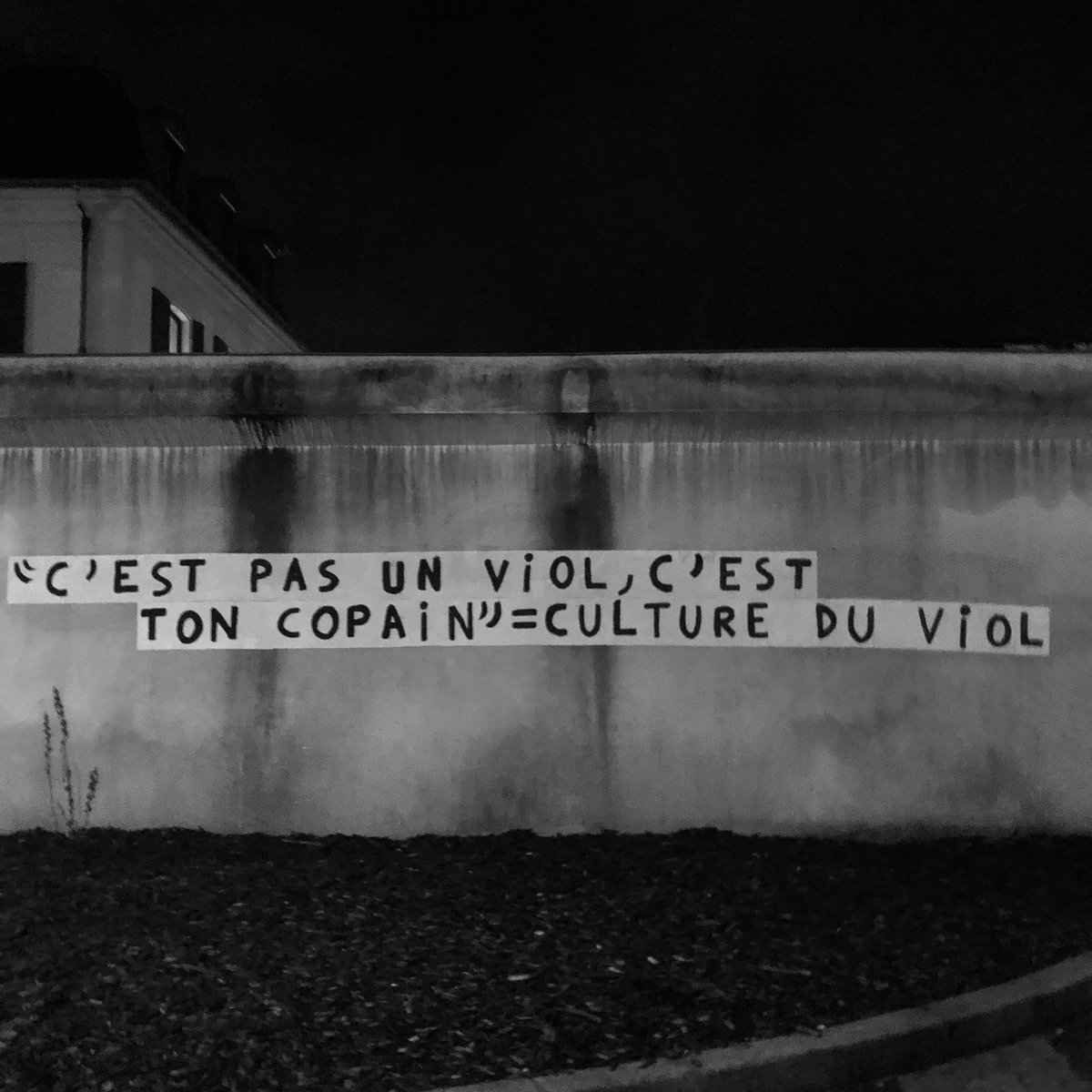 CollagesMLJ's tweet photo. “C’EST PAS UN VIOL, C’EST TON COPAIN” = CULTURE DU VIOL

“La culture du viol est un concept sociologique utilisé pour qualifier un ensemble de comportements et d'attitudes partagés au sein d'une société donnée qui minimiseraient, normaliseraient voire encourageraient le viol. https://t.co/lywrMqbUf9