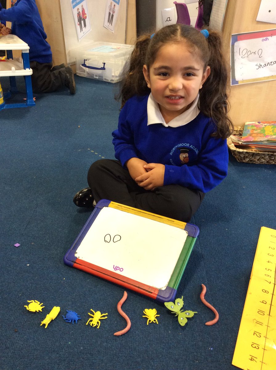 ClassNorthmoor's tweet photo. We have been counting the number of objects and trying to write the correct number https://t.co/obCF1JXDjI