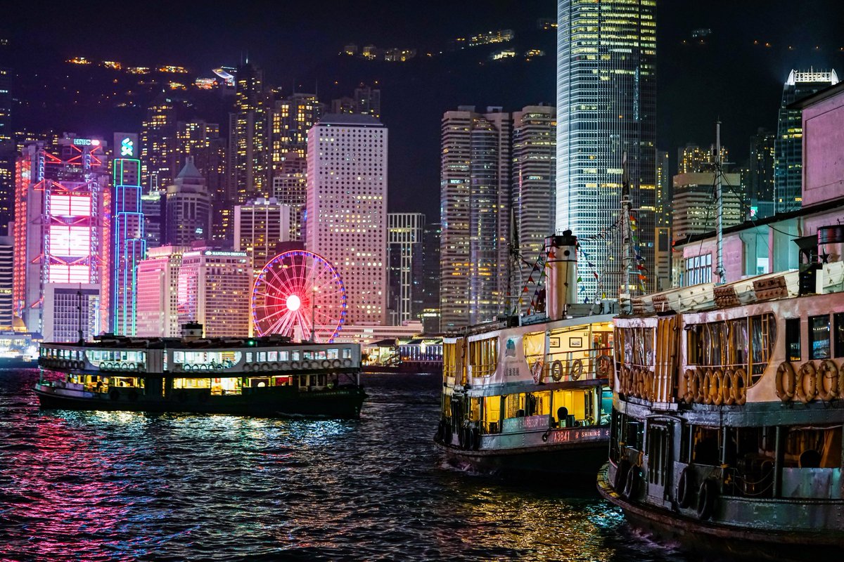 Night Harbour #hongkong #discoverhongkong #nightphotography #sel90m28g #starferry #香港 instagram.com/p/B8L8-ropsfj/…