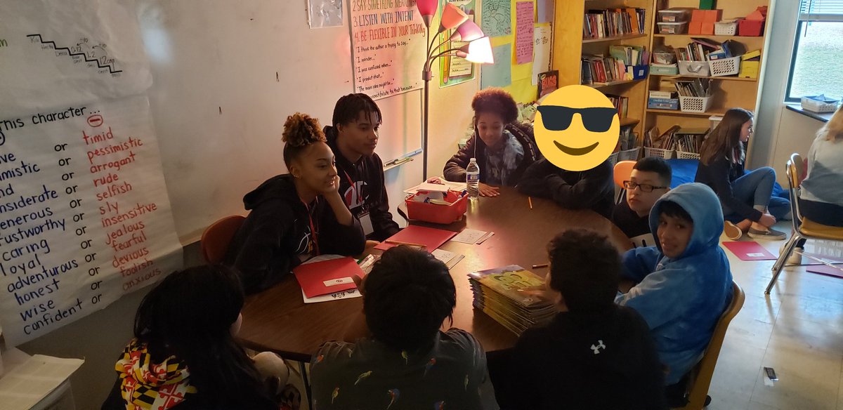 valeriempowell's tweet photo. Classroom Champions with FHS Athletes was inspiring. Our 5th graders have begun to build their new mentoring relationships that will help prepare them for their future. #proudtobeahusky
#classroomchampions
#strivetobeyourbest https://t.co/LsV0usmK9X