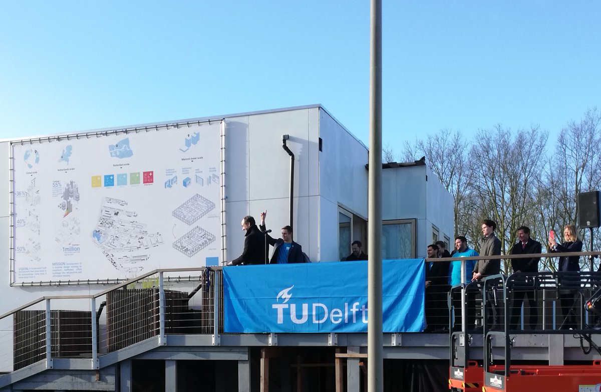 Dimmy van Ruiten (@dimmyvanruiten) on Twitter photo Het <a href="/morTUDelft/">MOR team TU Delft</a> studententeam heeft een prototype ontwikkeld, om te laten zien hoe leegstaande kantoorgebouwen omgebouwd kunnen worden tot duurzame kantoren of woningen. Hier knipte minister Wiebes het lintje door <a href="/TheGrnVillage/">The Green Village</a>. Mooi project! ๐๐ Het <a href="/morTUDelft/">MOR team TU Delft</a> studententeam heeft een prototype ontwikkeld, om te laten zien hoe leegstaande kantoorgebouwen omgebouwd kunnen worden tot duurzame kantoren of woningen. Hier knipte minister Wiebes het lintje door <a href="/TheGrnVillage/">The Green Village</a>. Mooi project! ๐๐