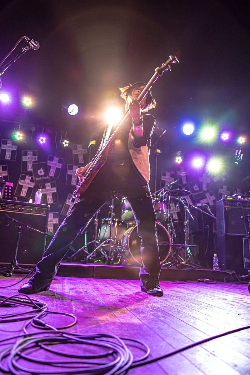 junya_phot0's tweet photo. Vans clip!!!!
.
.
@VansClip
@shiratama_plus
.
.
#バンド #ライブ #Live
#ライブハウス #ベース
#ベーシスト #vansclip
#trickeye #ポートレート
#ポートレート初心者
#キリトリセカイ
#カメラ好きな人と繋がりたい
#写真好きな人と繋がりたい
#ファインダー越しの私の世界
#カメラ初心者 https://t.co/Opck8Y6dvO