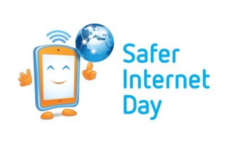 FileyLibrary's tweet image. Free course at #FileyLibrary on Friday 7 February 10.30 - 12.30. Call 01609 536608 or email Filey.Library@northyorks.gov.uk #SaferInternetDay