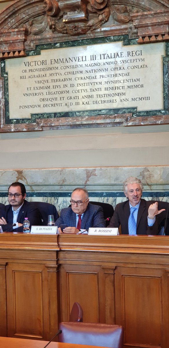 Acli_nazionali's tweet photo. #5febbraio #povertà @Rob_Rossini5 "Il Welfare, l'aiuto alle persone più bisognose, è un elemento di coesione per la comunità e anche per lo Stato" #WelfareLAB @MinLavoro @CTACLI @USACLI @NeXteconomia @cnel_it https://t.co/dJt2FHiqMd