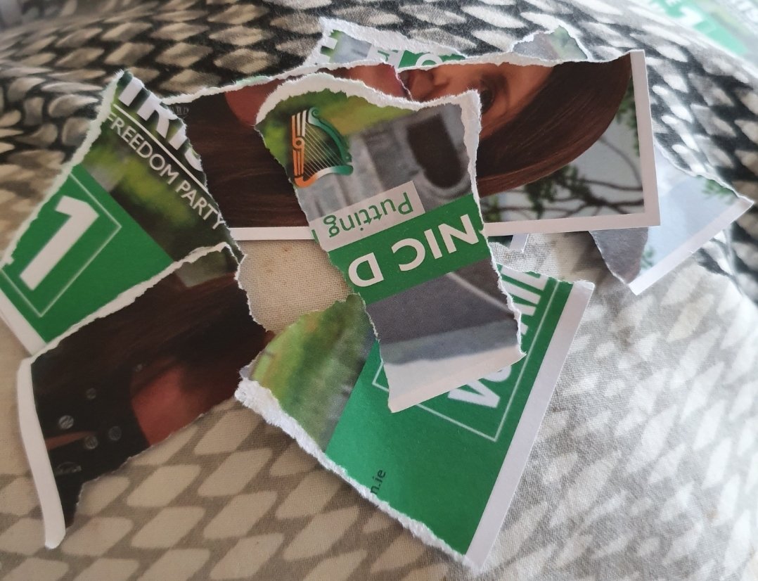 fionapettit71's tweet photo. The Far-Right in my letterbox.
Only one thing to do!
#NotToVoteFor
#GE2020 https://t.co/M26jwNpmv8