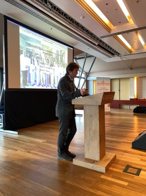 icsebcn's tweet photo. El Dr. Horia Salca, neurocirujano del Institut #Chiari #Siringomielia #Escoliosis de #Barcelona, presentó los hallazgos del Dr. Royo Salvador sobre el #FilumTerminale en el congreso internacional Fascia@Sea de La Haya, Países Bajos. https://t.co/0E0Pe4Ke2K https://t.co/JxR7hCp3dM