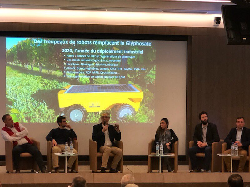 vitirover's tweet photo. Très heureux d'avoir présenté notre solution Vitirover à la @FNSEA dans le cadre des Contrats de Solution @SortirduGlyphosate @TroupeauxdeRobots @TechForGood  @vitirover https://t.co/HcYRvgxr4D