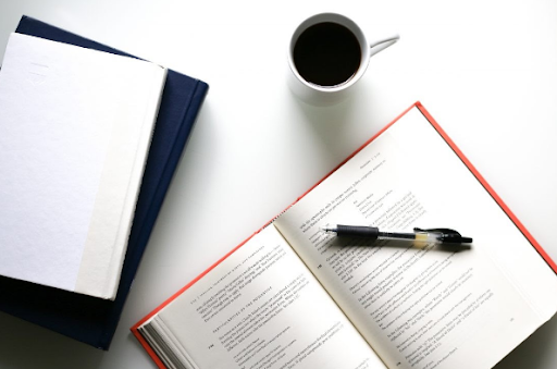 RobinSuerig's tweet photo. Remember: One book, one pen, with a cup of coffee can change the whole world.
 #books #bookstagram #book #reading #book #bookworm #bookish #read #bibliophile #bookstagramm #instabook #booknerd #bookaddict #b #bookshelf #booksofinstagram #love #bookaholic #libros #instabooks https://t.co/ZnF1Bxu3Qh