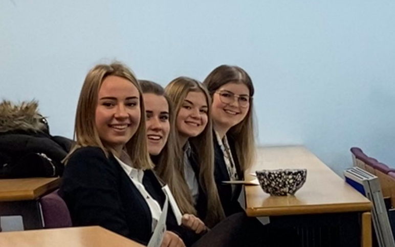 LboroAmherst's tweet photo. Last week team ‘OLY’ from Amherst presented their beeswax wraps at the DMU Fox’s Lair competition. They did an outstanding pitch. Well done everyone! #LboroAmherst #FoxsLair https://t.co/UVzM88QvnU