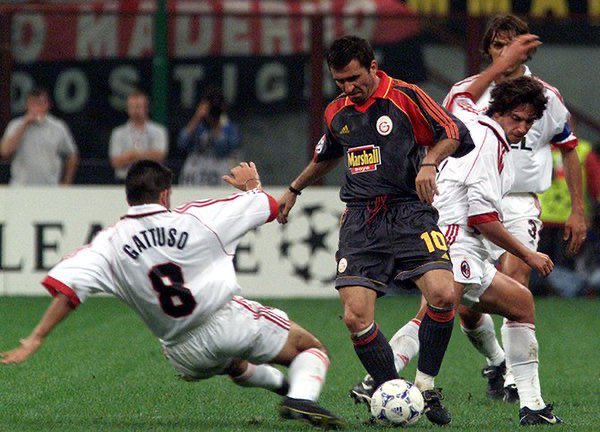 can7_ugur's tweet photo. 🎉 ''Karpatların Maradonası'' 55 yaşında..

İyi ki doğdun #Hagi🦁💛❤️ https://t.co/aTdmkb2y0e