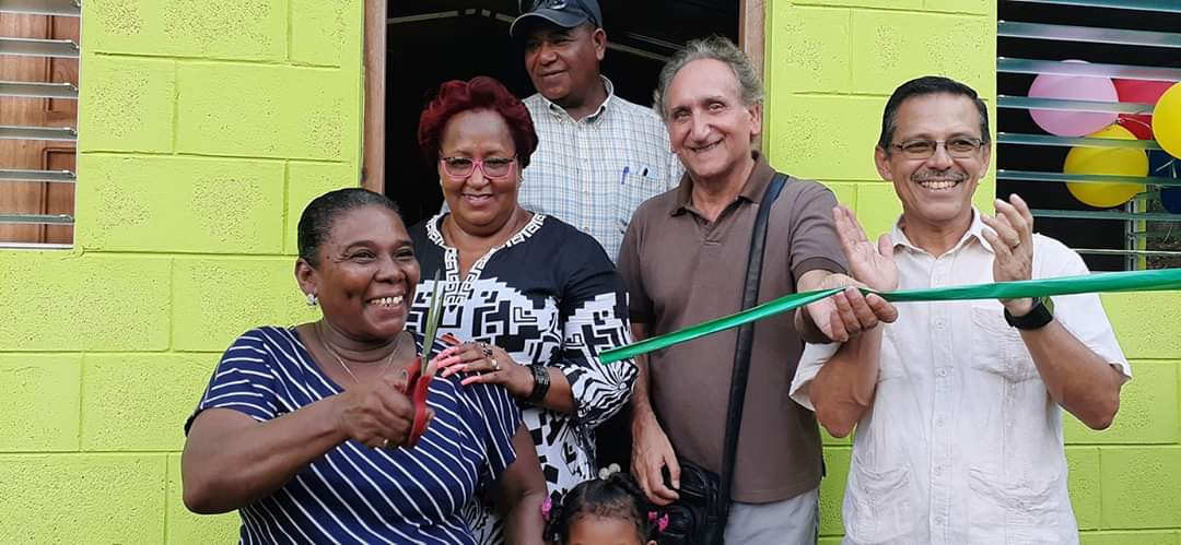 noelia_arauz's tweet photo. Viviendas dignas para las familias en Bluefields, Caribe Sur ! 

Alcaldia municipal entregó la llaves de las viviendas de interés social. 

#Nicaragua 
#UnidosEnVictorias https://t.co/652xYs04WM