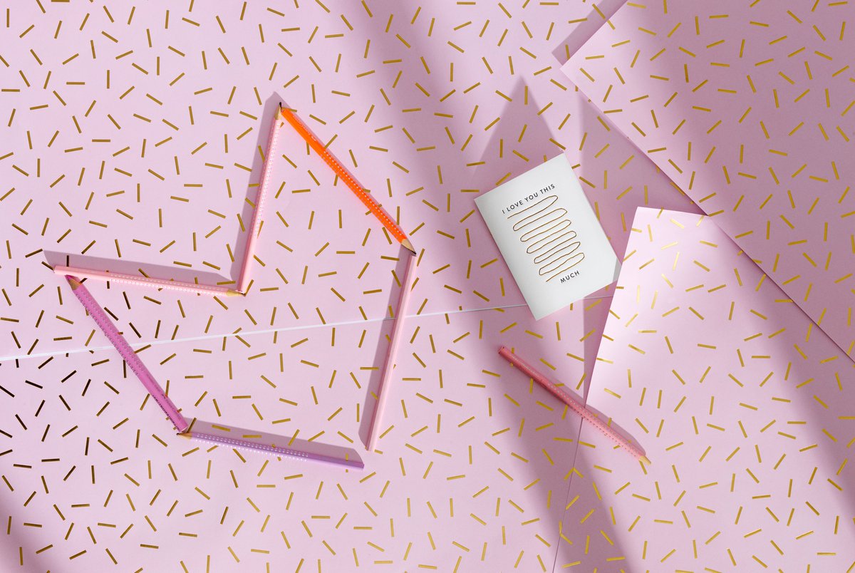 Aside from Christmas and birthdays, more people send cards on Valentine's day than any other time of the year. But where did this tradition start and who was St Valentine?
lagomdesign.co.uk/blogs/stories/…