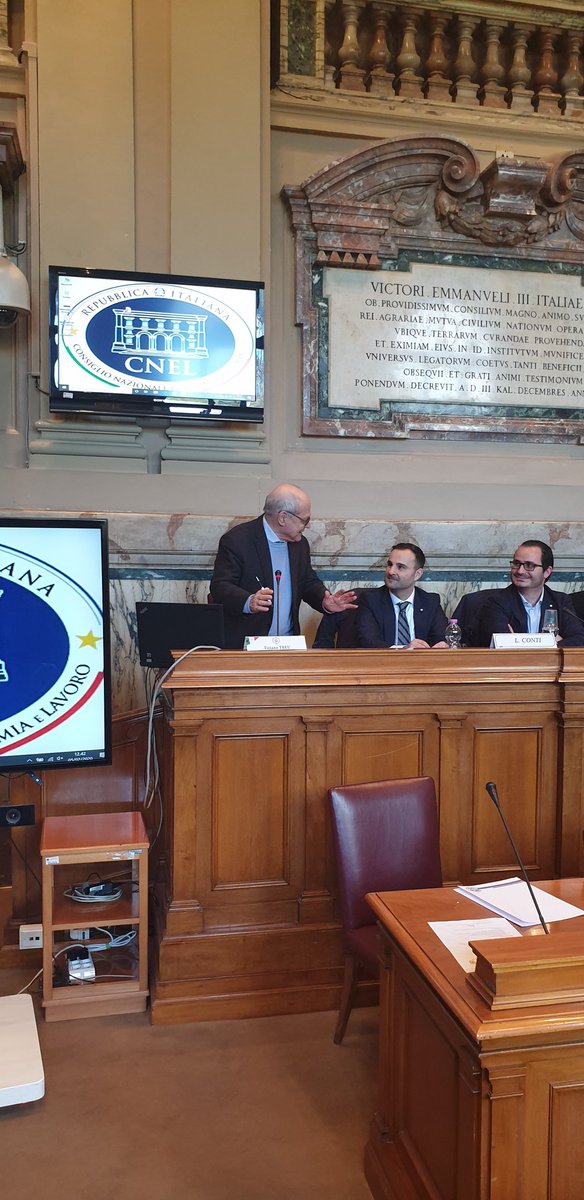 Acli_nazionali's tweet photo. #5febbraio #poverta Tiziano #Treu "Iniziative come #WelfareLab sono importanti perché hanno a che fare con una crescita che non guarda solo al Pil ma anche ai livelli di benessere" @Rob_Rossini5 @MinLavoro @NeXteconomia @CTACLI @USACLI @cnel_it https://t.co/9xST1GY2Vu