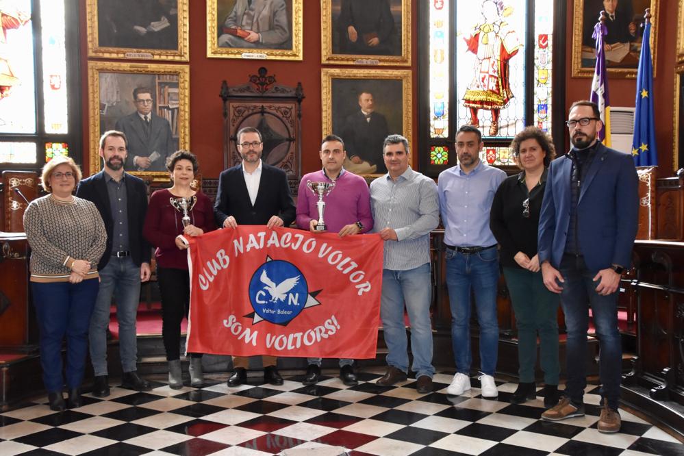 hila's tweet photo. Més de 300 nedadors competiran aquest dissabte a Son Hugo en el Ciutat de Palma de Natació, una oportunitat per veure, també, l'equip Nacional de la Federació Espanyola d’Esports de Persones amb Discapacitat Física i esportistes balears d’esport adaptats. Us esperam!! #esports https://t.co/vQ1vxouLqZ