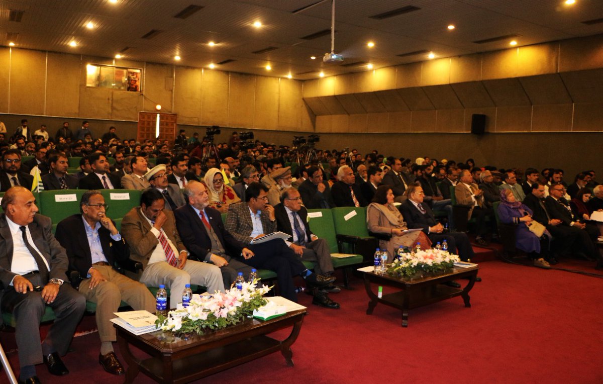UrbanUnitGop's tweet photo. #HappeningNow @MushaalMullick graced the #kashmirconference with her presence to give a 360-degree insight into the constrictions &amp; destruction after the sudden revocation of #article370 &amp; #article35A in Kashmir. @MPDDPunjab @LahorePeace https://t.co/1BIhYNMnzM