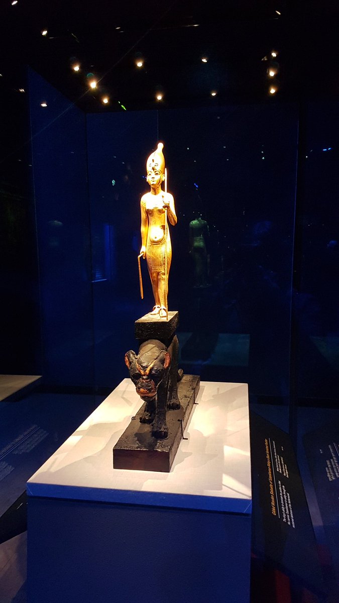 ckgrievson's tweet photo. On an exhibition book snoop at the super slick Saachi Tutenkhamun show. https://t.co/aCswVobPoW
