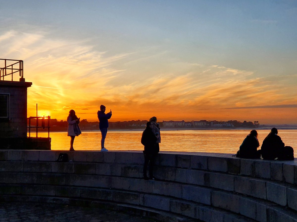 MariaHeather's tweet image. Sun going down on the most glorious February day 🔥🔥🔥
#goodtobealive #dublin #lovindublin #sunset #sunsetlover