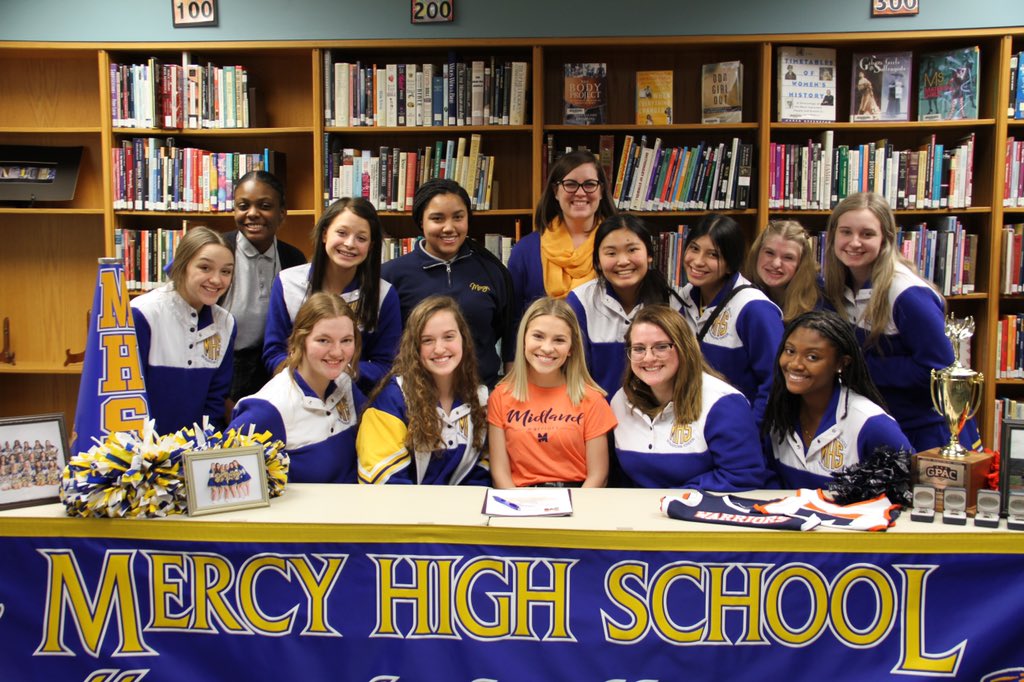 TeachRegele's tweet photo. Fia signed her letter of intent to cheer at @MidlandUCheer next year! @MercyHighCheer is going to miss you, but we are all so proud of you and can’t wait to see you crush it in college cheer! Congrats!! https://t.co/MR6CGReEM5