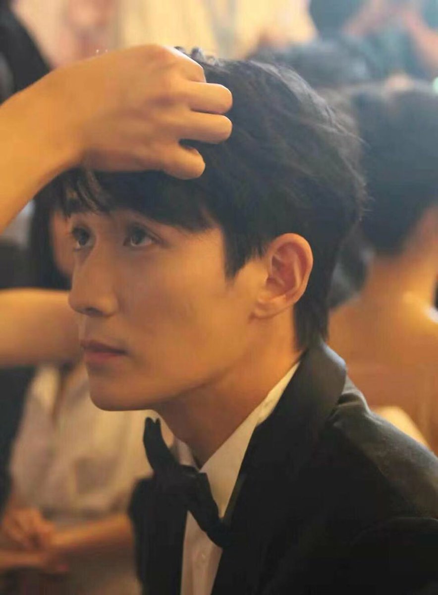 好久不见
#zhuyilong #朱一龙 #朱一龍 #주일룡  #ChuNhấtLong #หลงเกอ