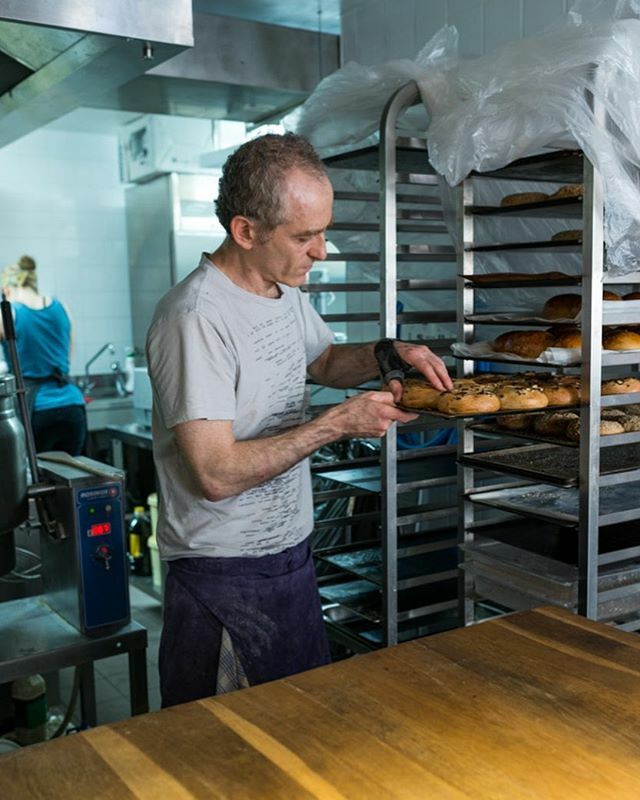 Have you listened to the last episode of @thatrestaurantthing yet?🎙🥯 A casual 30 minutes chat with @bob_s____ founder <a href="/marcgrossman/">MarcGrossman</a>, New Yorker filmmaker who jumped on the opportunity to buy the little shop across the street from his apartment back i… ift.tt/2GZtpGp