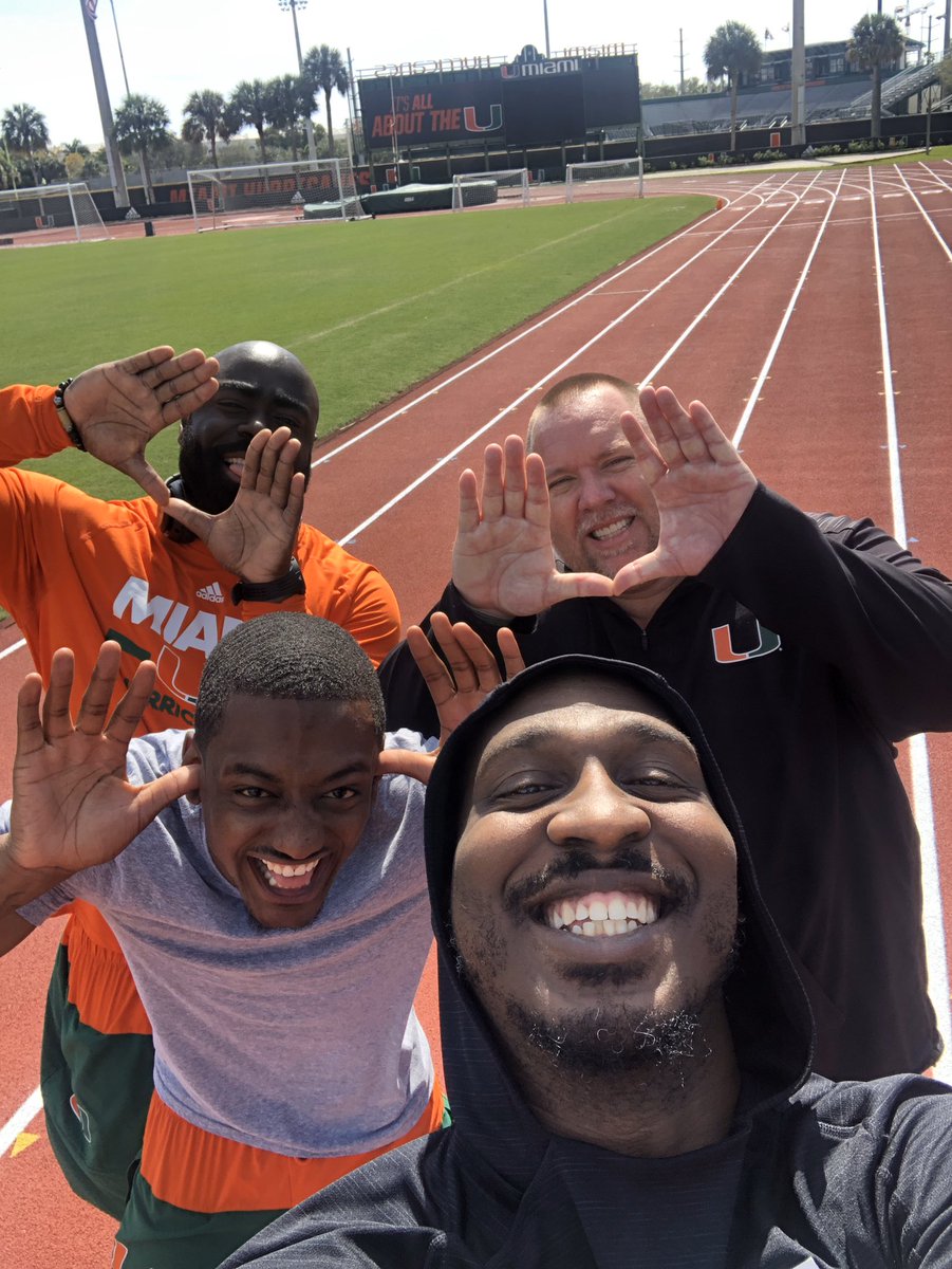 CoachPop_Cooney's tweet photo. Great news during the work out!! DVD birthday came twice!!!! #LOADING #CANECREW #GOTTAbeQUICKERthanTHAT #MANNYing https://t.co/kBHz5laECE