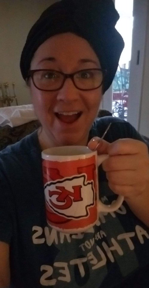 MsLHayden's tweet photo. I barely survive winter bus duty each day, so I'm watching from home. My good luck Chiefs mug and Big Slick 2018 shirt.
#ChiefsKingdom
#GoGrizzliesNKC
#RedSnowDay https://t.co/xCsGd4b3Wz
