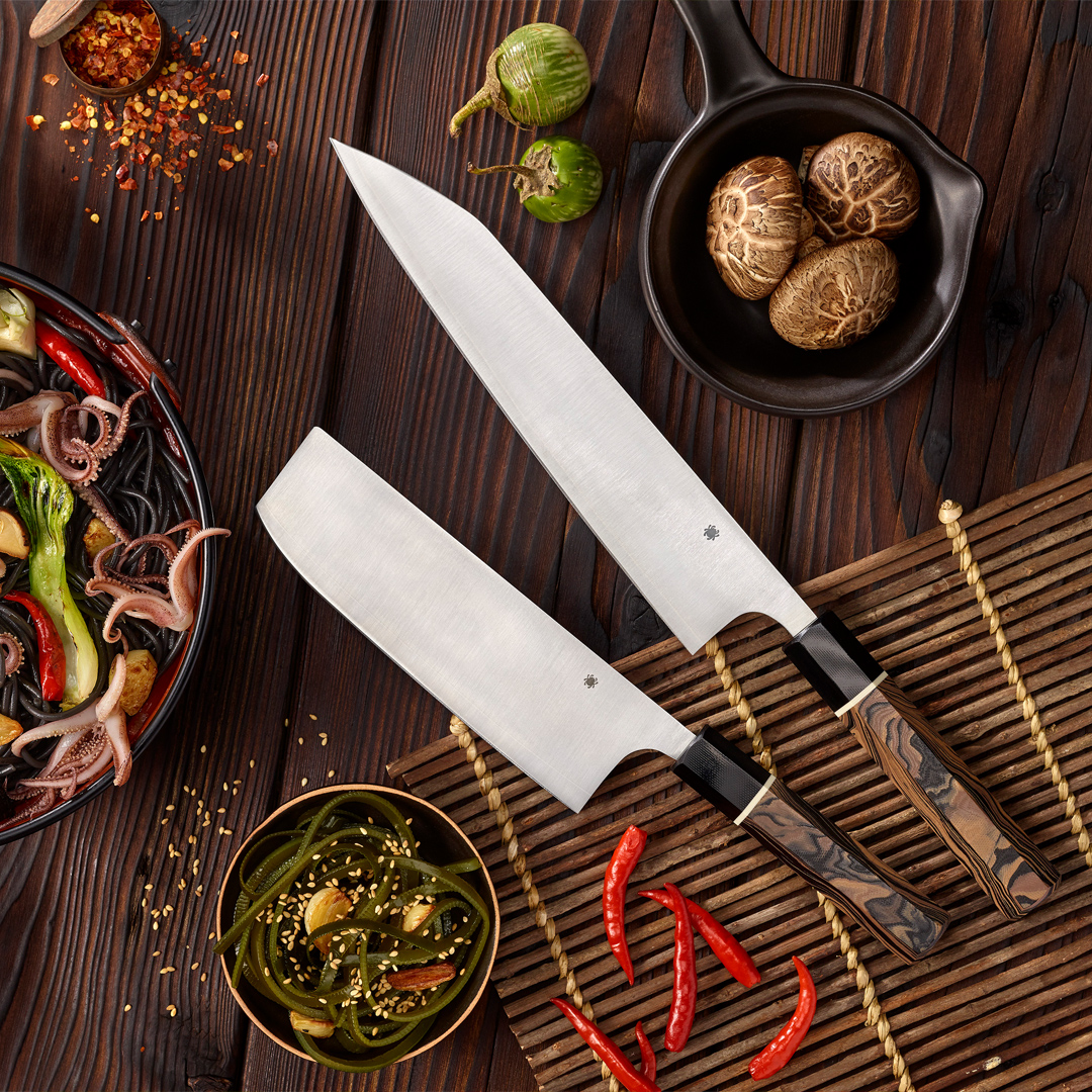 SpydercoKitchen's tweet photo. The Nakiriโs unique rectangular shape and slightly upturned edge make it the perfect tool for precise push cutting. #spyderco #spydercoknives #spydercoculinary #murraycarter #itamaeseries https://t.co/pgxQVNih7y
