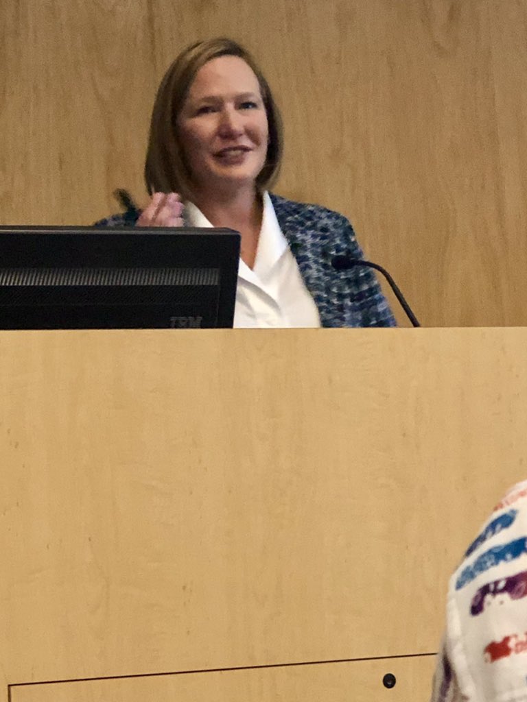 This is my classmate (and fellow R01 awardee), Dr. Kim Scarsi. Kim has been a great peer mentor to me as a fellow #womanscientist. Dr. Scarsi was @Pitt today presenting her seminal research on drug-drug interactions in women with HIV domestically and in Africa. #DrakeUniversity