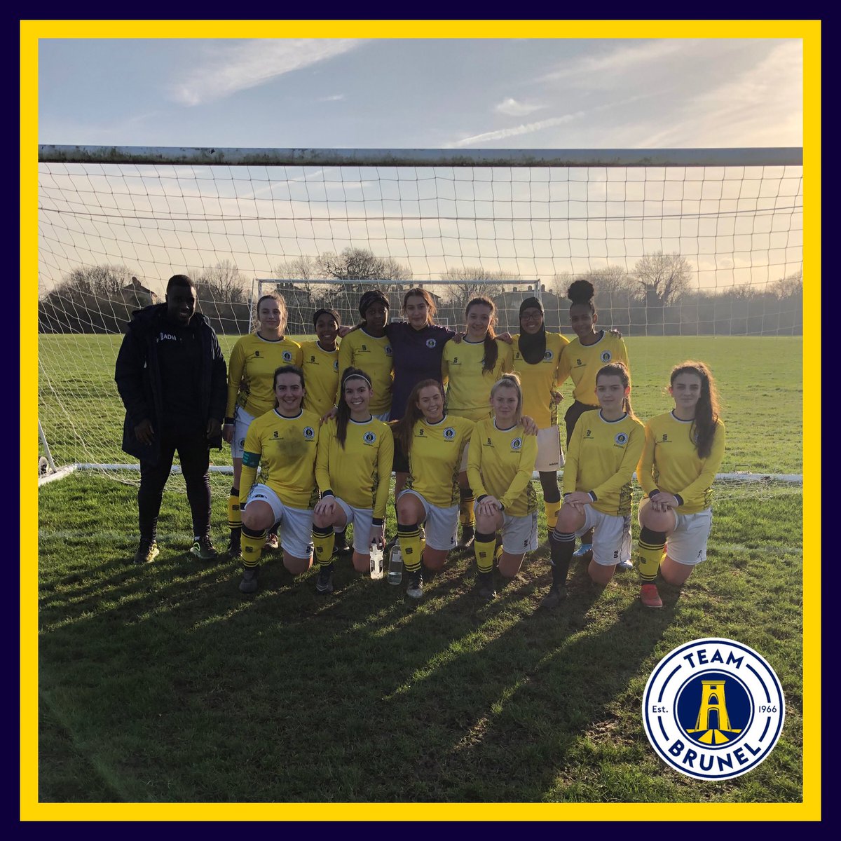 What a team 🙌🏽 some very big and happy smiles from our 2’s after their massive winning Wednesday!!! 💛💙 #thingsyoulovetosee #bruwhat #TopOfTheLeague