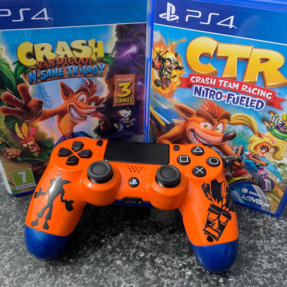 Triple6Graphics on Twitter: "Custom Crash controller did❗️ ——————————————— What do you think to it❓ ——————————————— #custom #customised #customcontrollers #customized #gaming #gamingcommunity #gamers #gamer #crash #CrashBandicoot ...