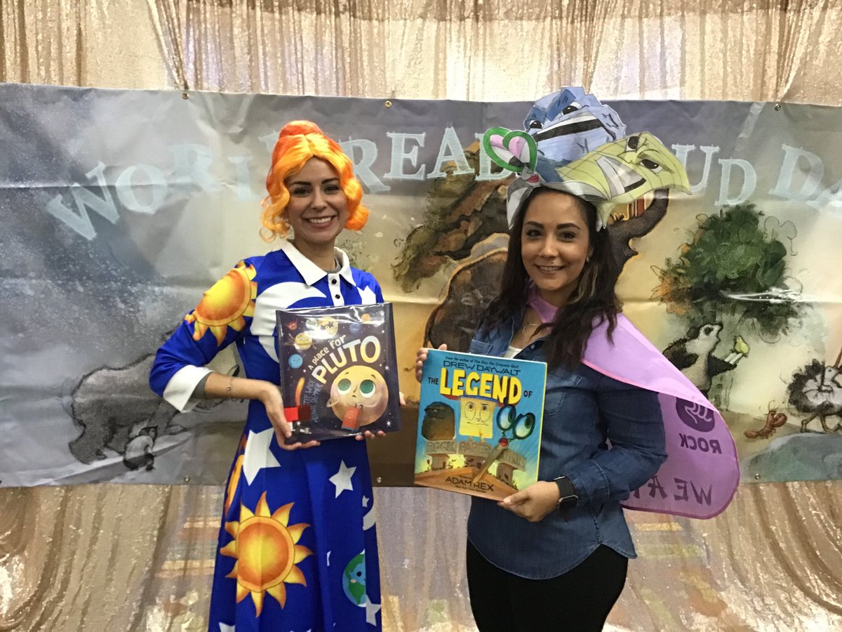 Miri031206's tweet photo. Celebrating #WorldReadAloudDay with our students today ⁦@E_Garza_Elem⁩! #ljisdteamlibrarian https://t.co/SnbOoOAfV0